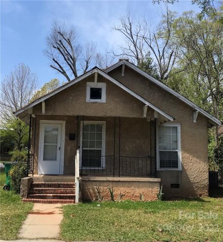1201 Fairmont Street sold home in Oaklawn, Charlotte, NC