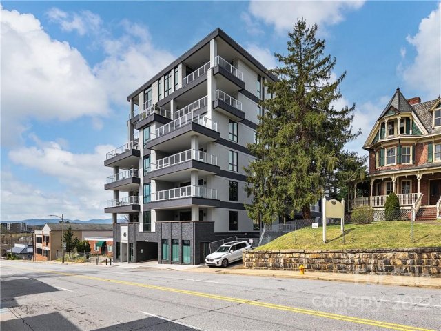 145 Biltmore Avenue Unit 404 sold home in 145 Biltmore Avenue Condominiums, Asheville, NC