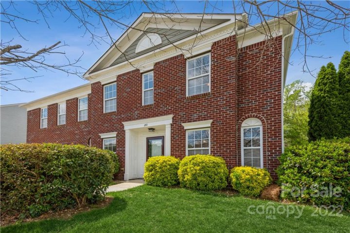 201 Edzell Drive sold home in Drummond Village, Salisbury, NC