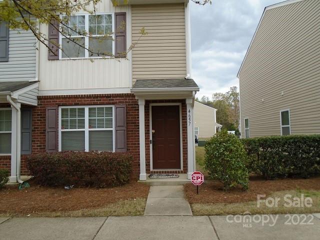 4657 Johnston Oehler Road pending home in Prosperity Place, Charlotte, NC