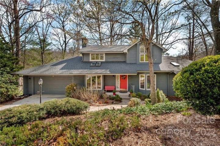 17 Laurel Summit Drive sold home in Hunters Ridge, Asheville, NC