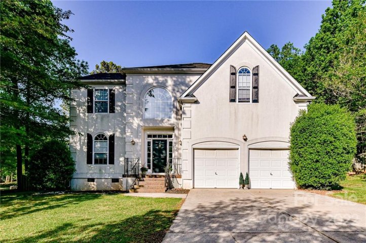 6926 Plough Drive sold home in Windermere, Mint Hill, NC