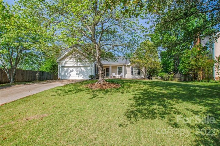 12216 Woodside Falls Road sold home in Woodside Falls, Pineville, NC