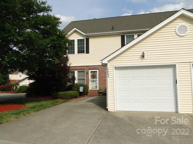 7003 Walnut Ridge Court sold home in Oak Hill Village, Charlotte, NC