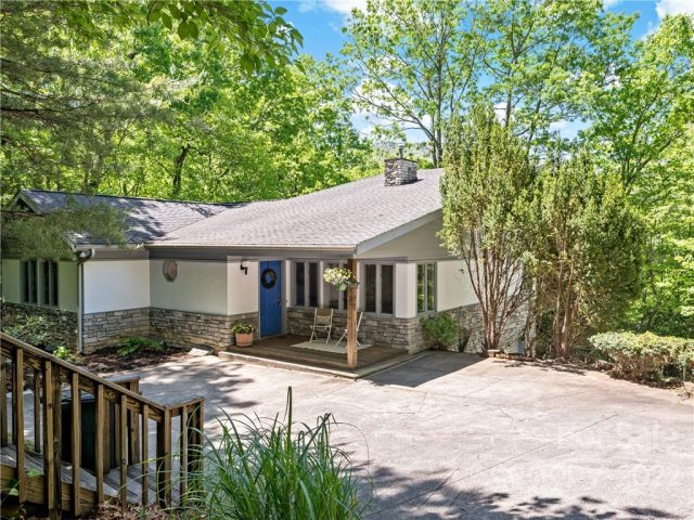 11 Timber Park Drive sold home in Timber Park, Black Mountain, NC