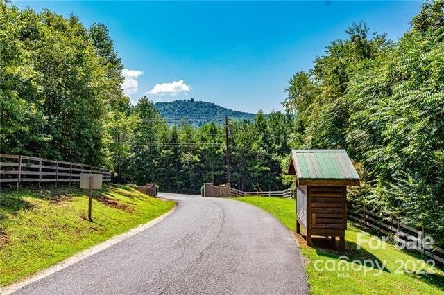 53 54 Mountain Crest Drive 53/54 sold home in Grants Mountain Estates, Marion, NC
