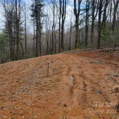 306a Lynn Crest Drive sold home in Happy Acres, Brevard, NC