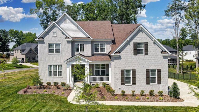 1103 Grand Oak Drive sold home in Oldenburg, Waxhaw, NC