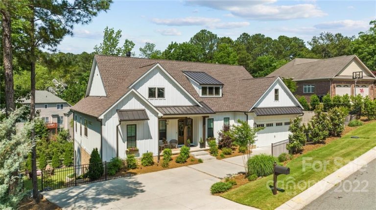 11099 Pheasant Run sold home in Seven Coves, Tega Cay, SC