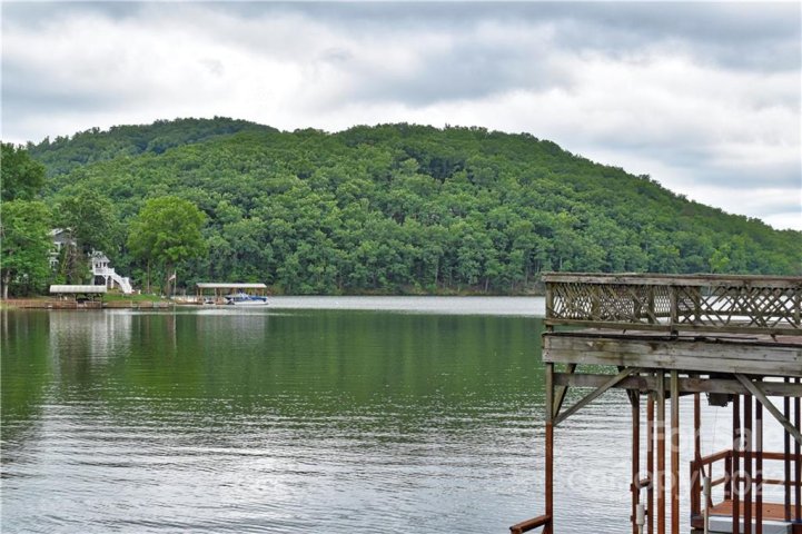 760 Shoreline Road sold home in Dixie Shores, Badin Lake, NC
