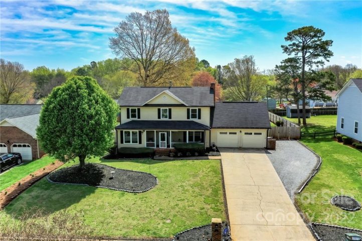2221 Wynbourne Drive sold home in Jefferson Woods, Gastonia, NC