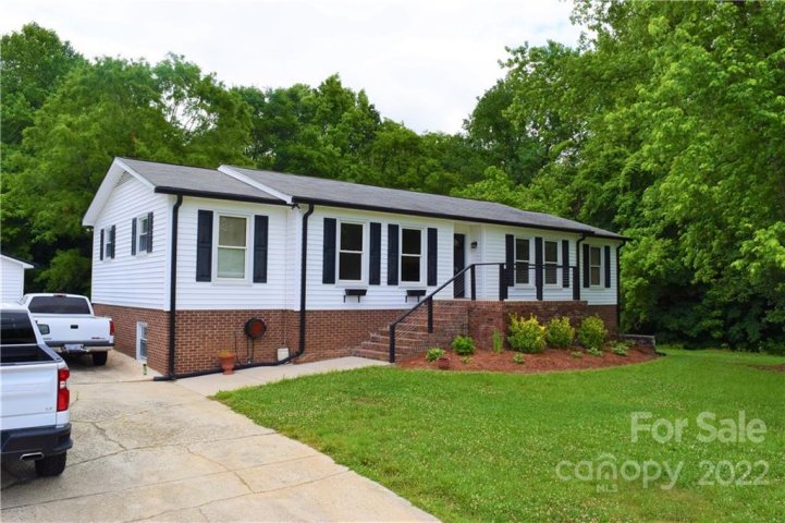 6215 Rocky River Road sold home in Foxwood Acres, Concord, NC