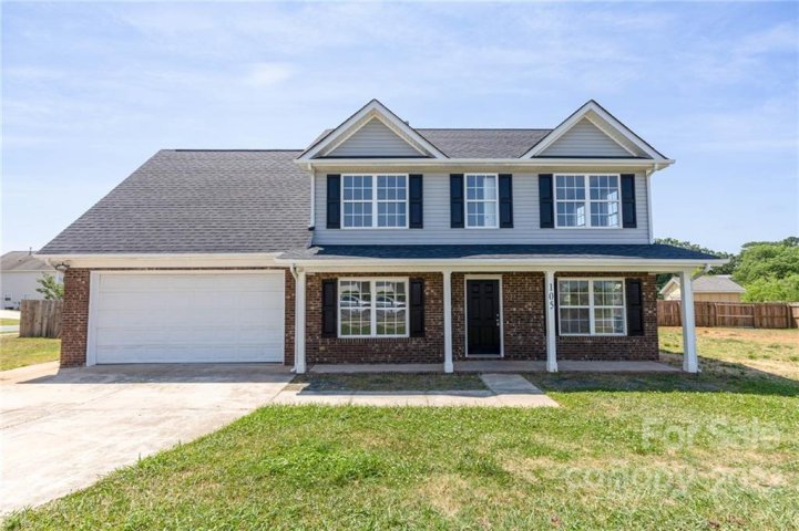 105 Glencroft Drive sold home in Glencroft, Wingate, NC