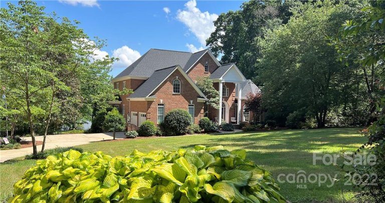 902 Waterview Lane sold home in Village Lake, Monroe, NC