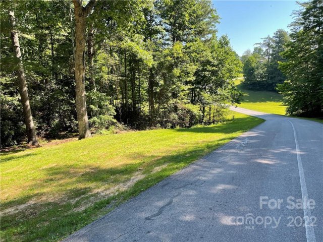 Lot 44 Rickel Drive sold home in The Wilson Farm, Hendersonville, NC