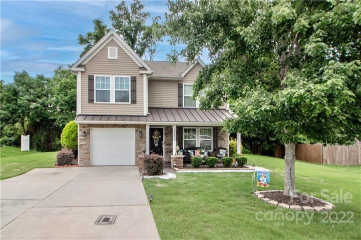 1135 Valley Street sold home in Valleybrook, Statesville, NC