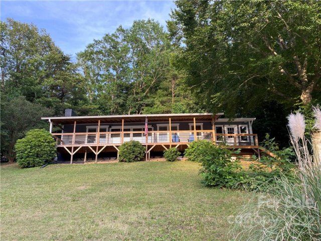 375 Tadpole Lane sold home in Windsor Point, Taylorsville, NC