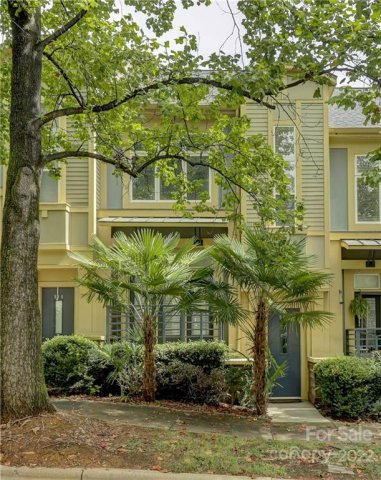 908 Garden District Drive sold home in Skyline Terrace, Charlotte, NC