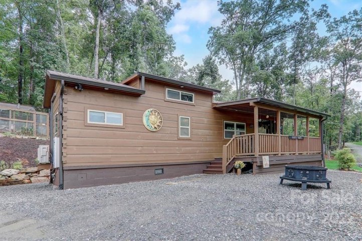 55 Little Woods Lane sold home in Jacks Mountain Preserve, Old Fort, NC