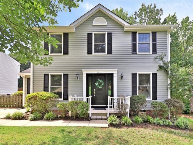 12121 Woodside Falls Road sold home in Woodside Falls, Pineville, NC