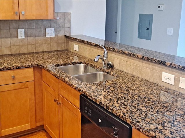 808 Cotton Gin Alley sold home in Condos In South Main Square, Davidson, NC