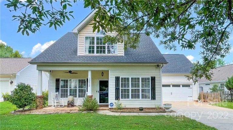 13512 Glenwyck Lane sold home in Glenwyck, Huntersville, NC