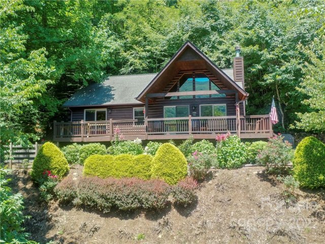 289 Friar Tuck Lane sold home in Sherwood Mountain, Maggie Valley, NC
