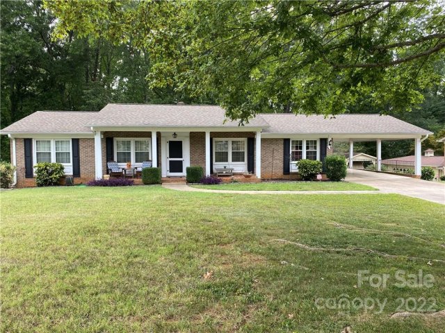 1500 Briar Creek Drive sold home in Olde Farm, Shelby, NC