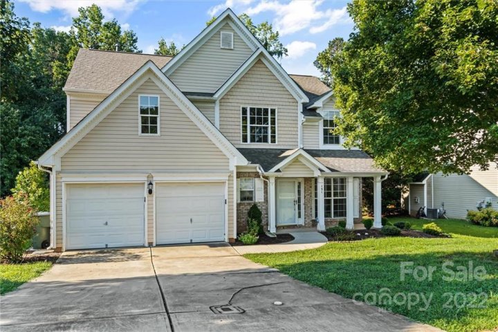151 Vance Crescent Drive sold home in Lochmere, Mooresville, NC