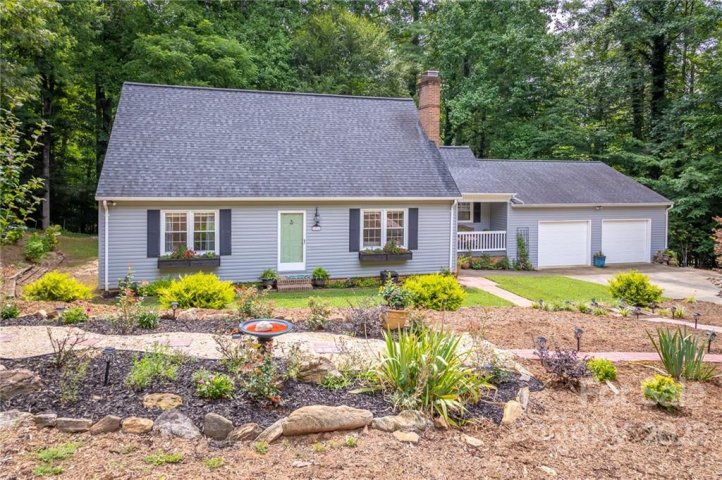 1014 Bramblewood Court sold home in Charlesmont, Lenoir, NC