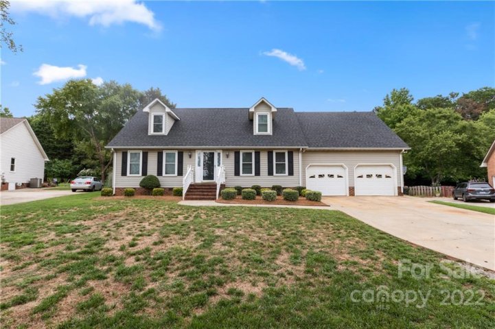 12435 Willow Grove Way sold home in Willowbrook, Huntersville, NC