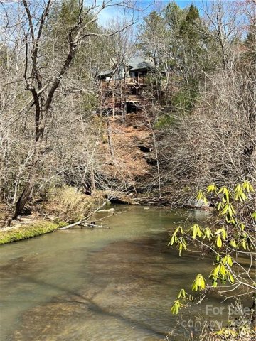 677 Cascades Parkway sold home in Cascades, Nebo, NC