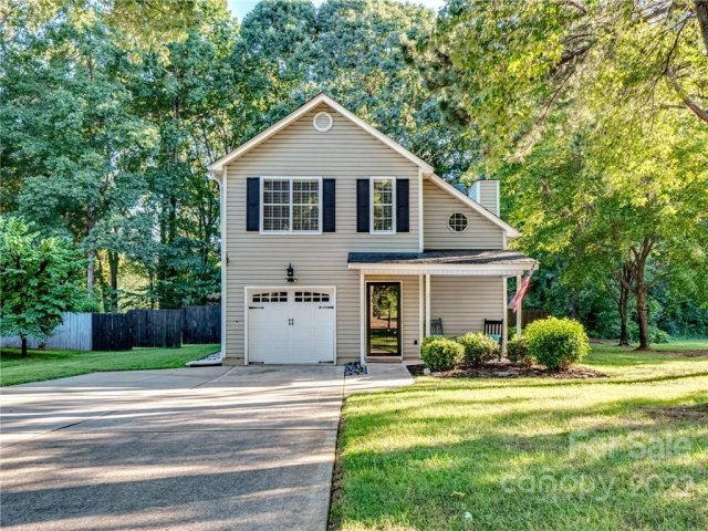 16615 Glenfurness Drive 22 sold home in Norman Shores, Huntersville, NC