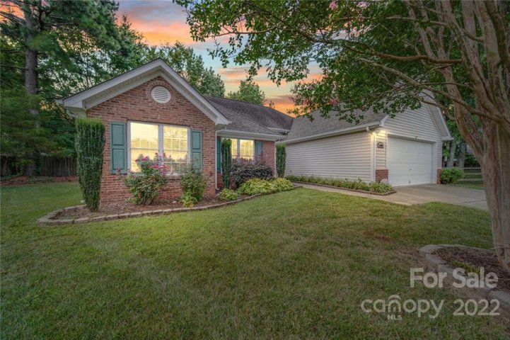 5009 Ravens Court sold home in Buckingham, Matthews, NC