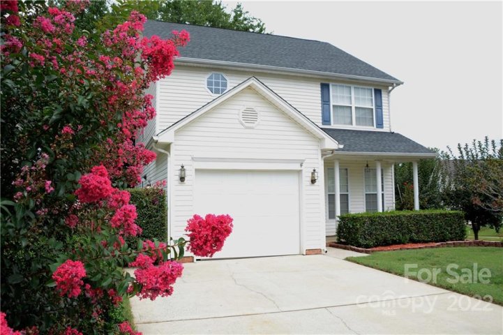 6525 Forestrock Drive sold home in Mallard Creek, Charlotte, NC
