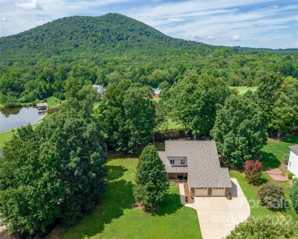 1341 Sweetbriar Lane sold home in Bakersview Meadows, Hickory, NC