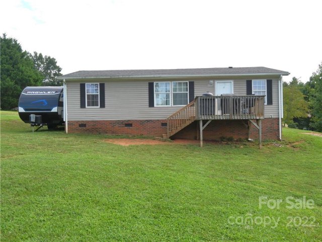 4060 Stone Creek Court sold home in Stone Creek, Lenoir, NC
