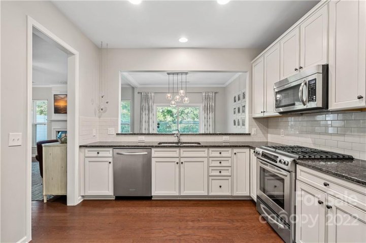 15323 Canmore Street sold home in Ardrey Kell Villages, Charlotte, NC