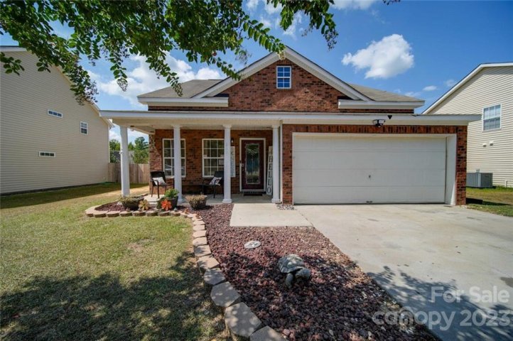 668 Lynville Lane sold home in Village Green at Wellsbrook, Rock Hill, SC