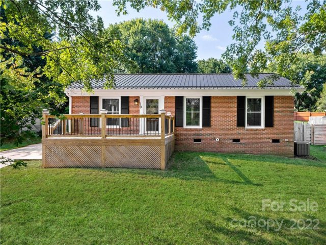 19 Starmount Drive sold home in Knollwood, Asheville, NC