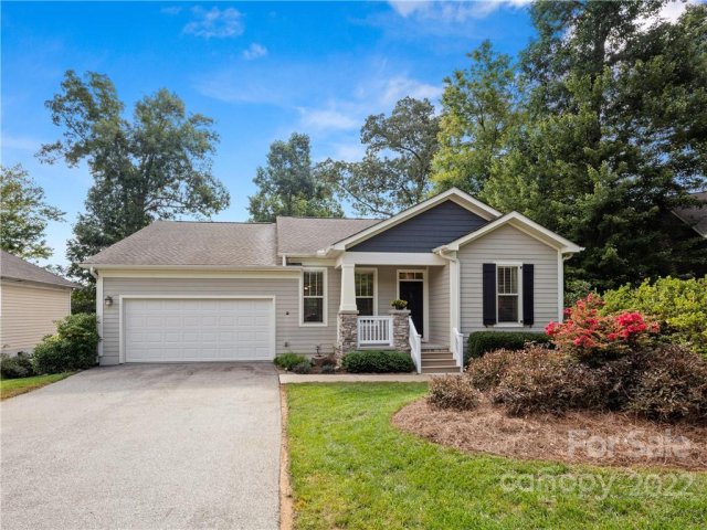 12 Hoolet Court sold home in Biltmore Lake, Candler, NC