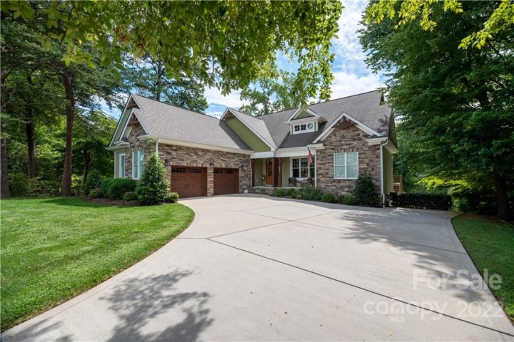 384 Ponderosa Circle sold home in Lake Norman Bonanza, Mooresville, NC