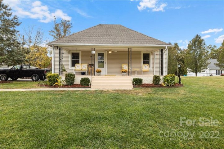 21 Ben Owenby Road sold home in Briar Ridge, Fairview, NC