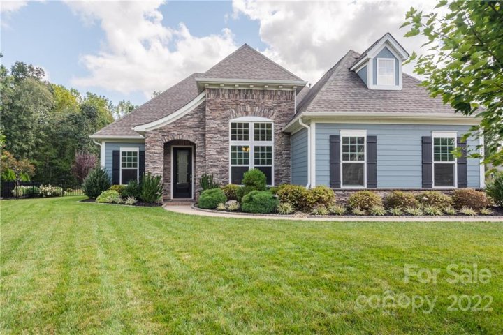 1214 Colonel Light Drive sold home in Adelaide Estates, Wesley Chapel, NC