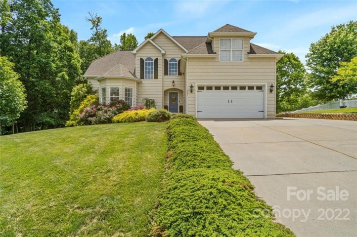 5051 Sagittarius Circle sold home in Stonecroft, Denver, NC