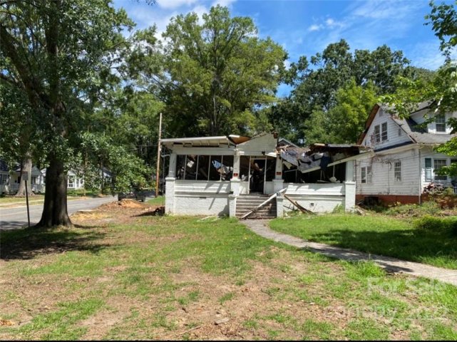520 W 5th Avenue sold home in Historic District, Gastonia, NC