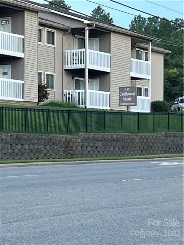 140 Lake Concord Road sold home in Candlewood Square, Concord, NC