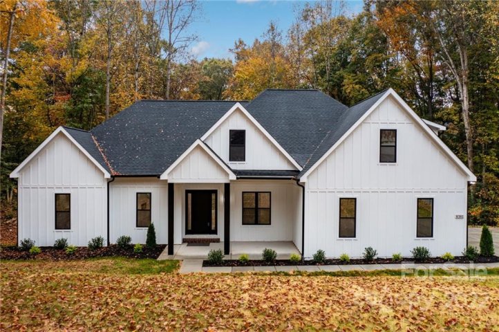 8381 Paso Fino Lane sold home in Lake Norman Woods, Catawba, NC