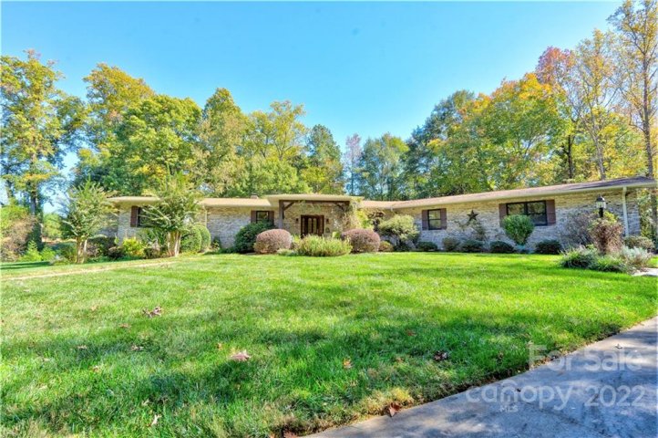1817 Country Garden Drive sold home in Country Club Gardens, Shelby, NC