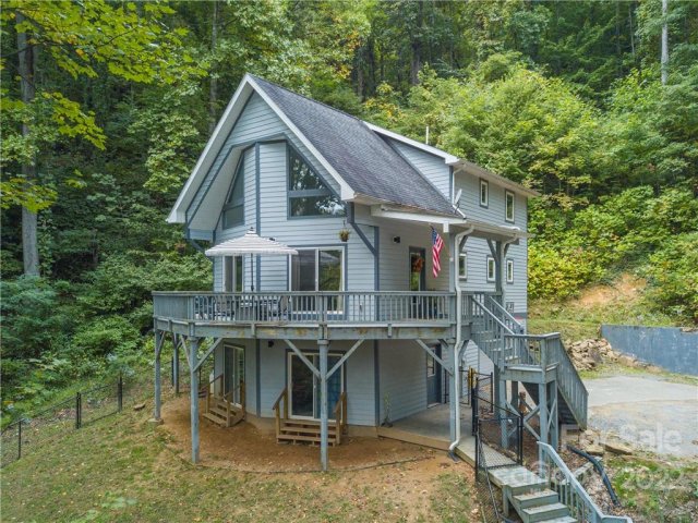 343 Skyline Drive sold home in Eagles Nest Mountain, Waynesville, NC
